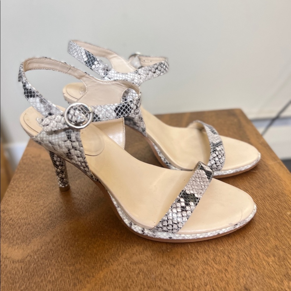 Vince Camuto Lynona Shoes - Size 8.5